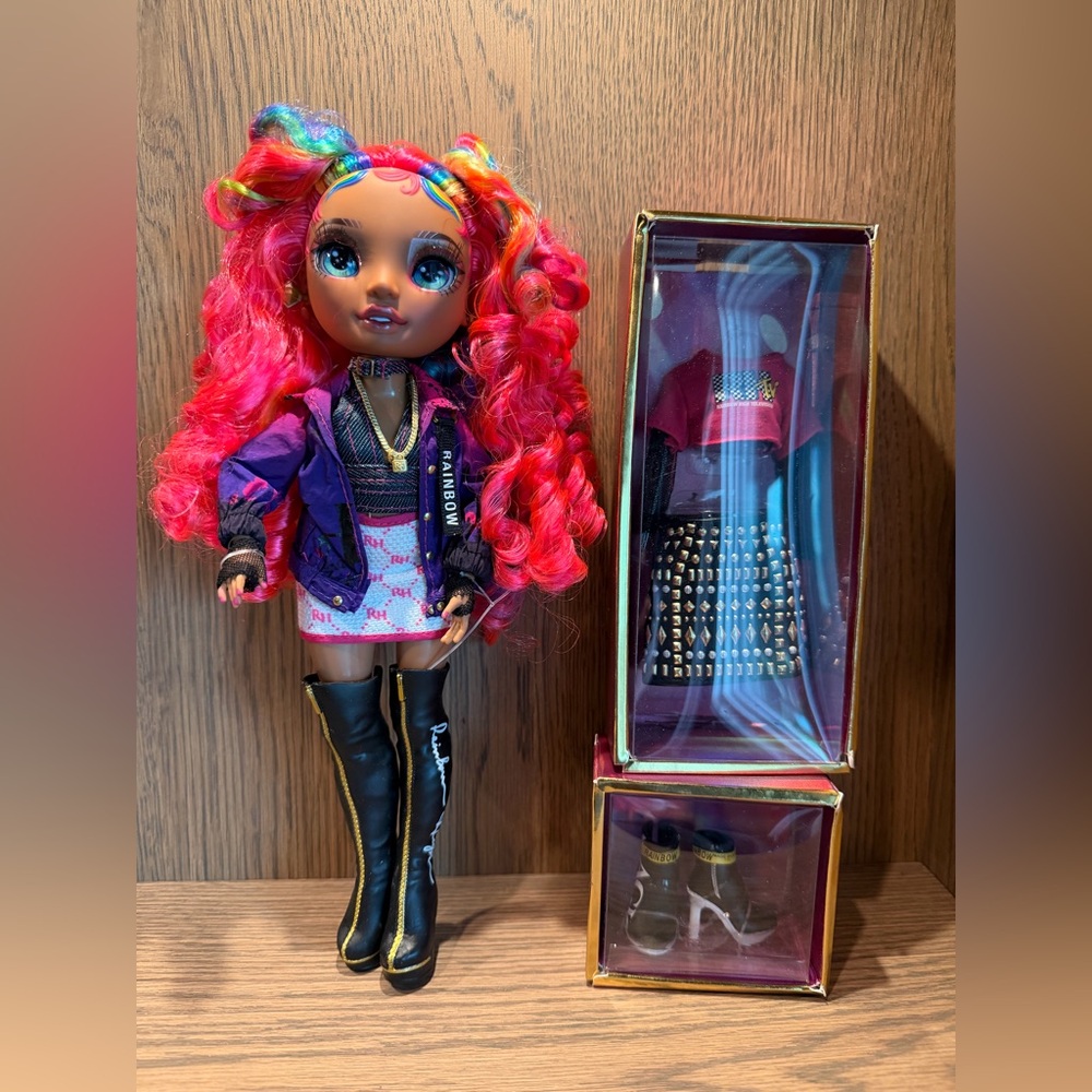Rainbow High Rockstars Carmen